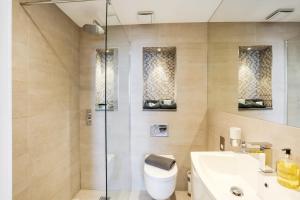 First floor- studio 5 min walk to West Hampstead.