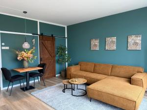 Green Happiness With Private Parking