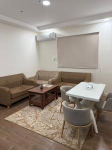 شقق ابراهيم ياسر حمد ال سعد للشقق المخدومة