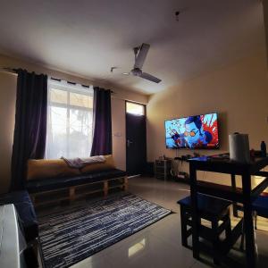 The Crib -2BR Apartment