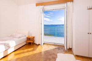 Green Oasis Holiday Home