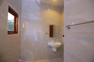 Coco Breeze Villa Ahangama