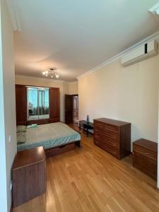 Посуточно и почасово 2 комнатная квартира Новострой Комфорт