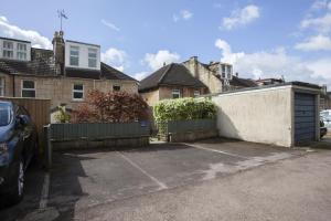 5 Bed in Bath oc-bhr41