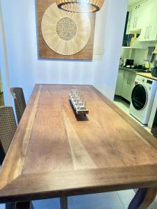 Flat perto da praia de Copacabana com varanda, piscina e sauna