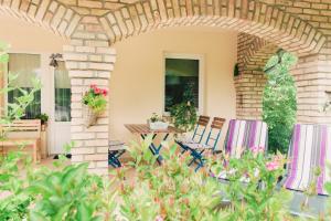 Toldi68 Apartmanház