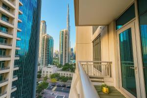 Burj Khalifa 1BR Pool Gym Sauna Dubai Mall
