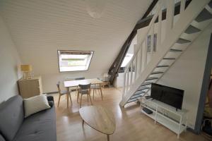 APPARTEMENT DUPLEX HYPER CENTRE