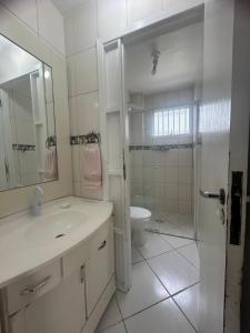 06 - Apt 2 dormitórios - Melhor local Bombas