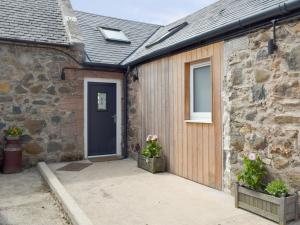 Uk7385 - Chaff House