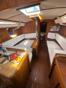 Sailboat Classic Living - Heraklion Marina