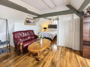 Church Walk Studios & Apartments