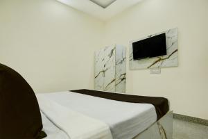 Hotel O S Town Guest House