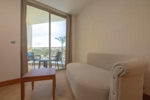 Crystal Prestige Pearl Collection