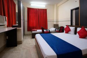 Hotel #Blue Moon# Front Of Bhubaneswar Railway Station
