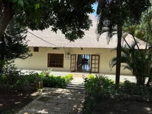 Beachfront Villa Nirwana with Private Jacuzzi