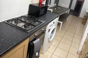 Cozy London House Retreat