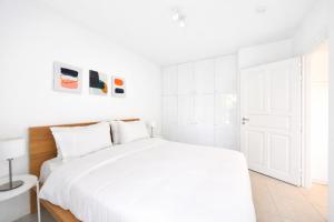 Andromaches by Verde Apartments