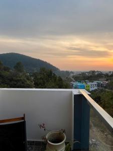 Slow By Poly- an experiential stay in Dehradun