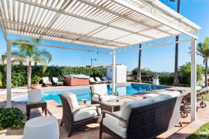 ViVi Homes - Casa Blanca