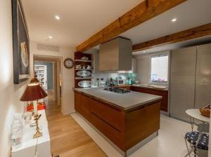 Pellicceria Charm Apartment