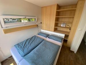 Haveltänzer - Exklusives Hausboot am Templiner See mit Sauna & Sonnendeck