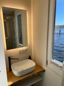 Haveltänzer - Exklusives Hausboot am Templiner See mit Sauna & Sonnendeck