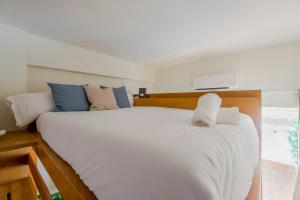 Nuevo Atico Loft 1hab 3pax en la Plaza de Chueca