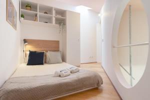 Quiet Colourful House by Host Wise