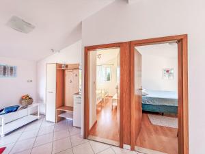 Apartment Ana-2 by Interhome