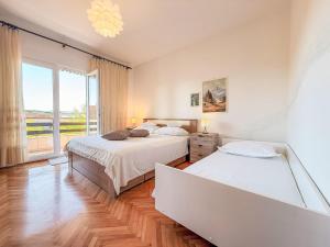 Apartment Ana-1 by Interhome