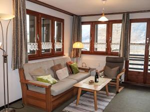 Apartment Aragon M86 by Interhome