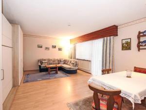 Apartment Am Birkenhain-6 by Interhome