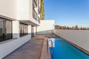 Mountain View apartment minutes away from CBD