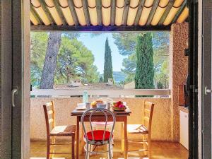 Studio Les Hauts du Port-1 by Interhome