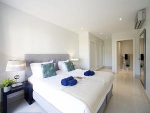 Apartment Pine Hills Pérola by Interhome