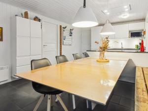 Holiday Home Tora - 3km from the sea by Interhome