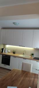 Holiday house with swimming pool Iva