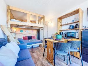 Studio Soyouz Vanguard-100 by Interhome