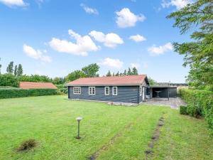 Holiday Home Rikhard - 75m from the sea by Interhome