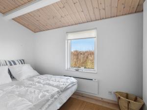 Holiday Home Dimo - 20m from the sea by Interhome