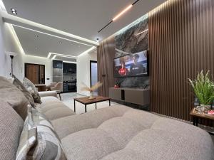 Modern apart near Stadium Airport