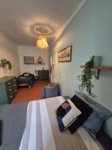 Joli appartement sur le port proche des plages !