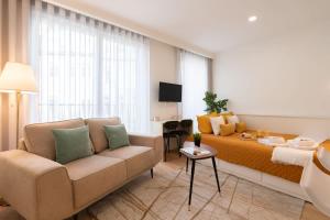 Stylish Formosa Studio by HostWise