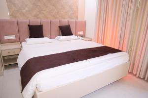 Avadh Hotel & Banquets