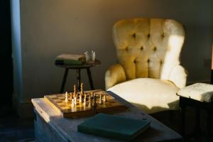 Live Like Lords & Ladies At Our Country Estate