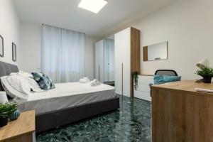 Spacious 4-Bed 2-Bath, 3 min Walk to M1 Bande Nere