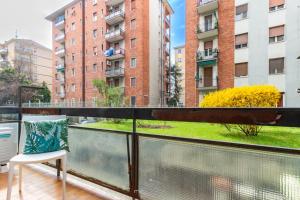 Spacious 4-Bed 2-Bath, 3 min Walk to M1 Bande Nere