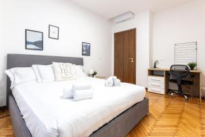 Spacious 4-Bed 2-Bath, 3 min Walk to M1 Bande Nere