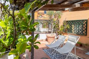 Your trastevere terrace